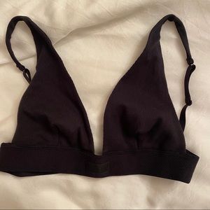 NWOT SKIMS black scoop bralette